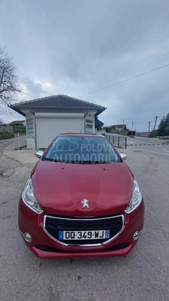 Peugeot 208 1.2