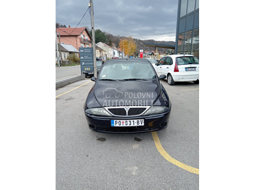 Lancia Ypsilon lancia