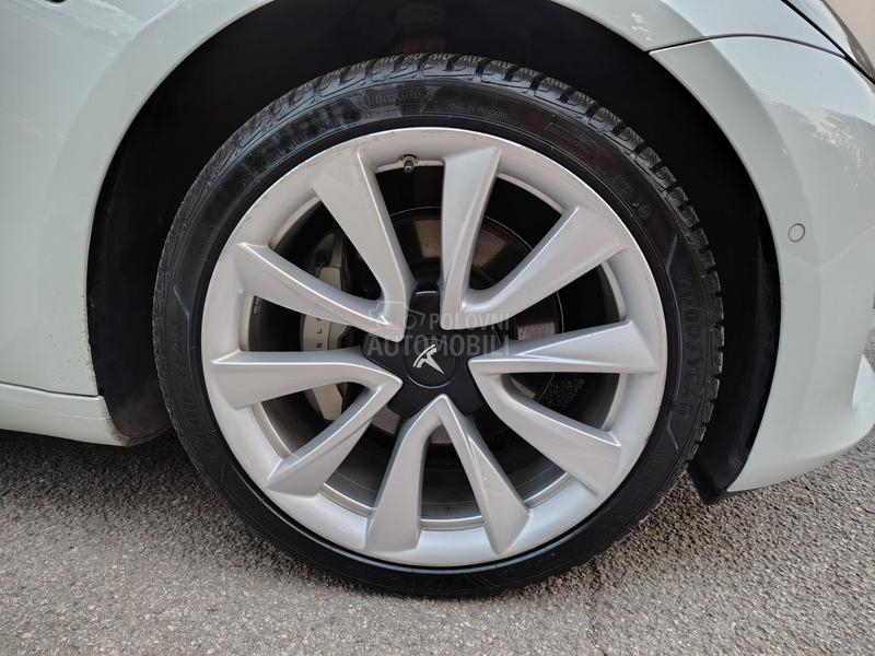 Tesla Model 3 Dual motor