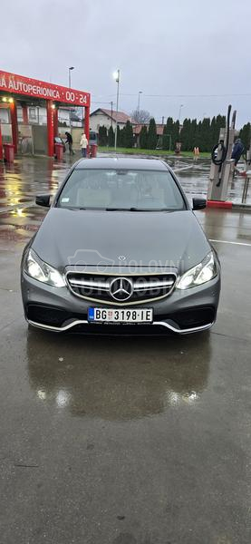 Mercedes Benz E 220 