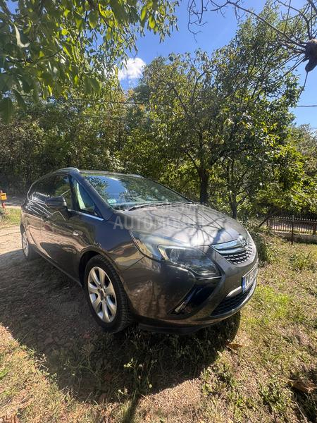 Opel Zafira Tourer