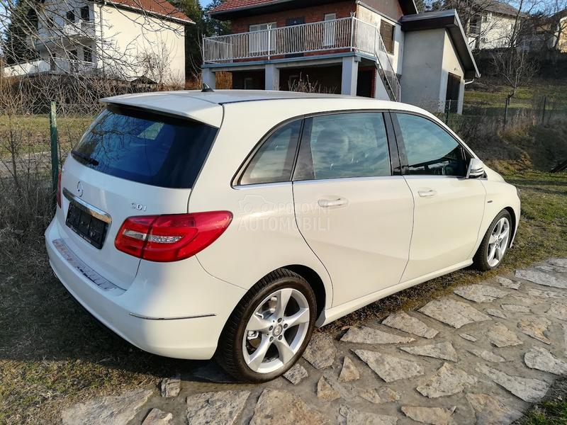 Mercedes Benz B 200 1.8
