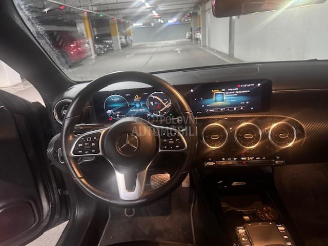 Mercedes Benz CLA 200 2.0