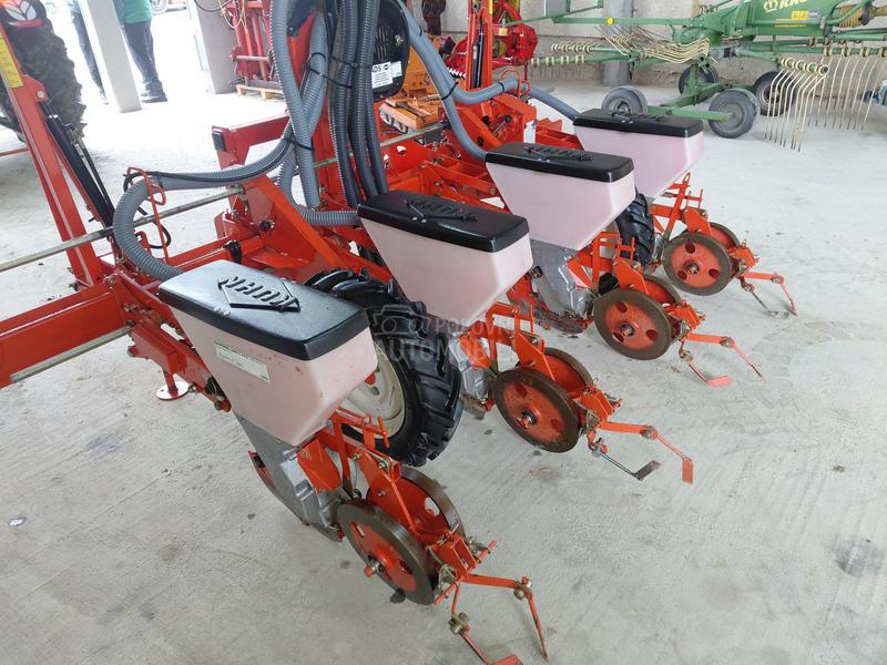 Kuhn PL Junior