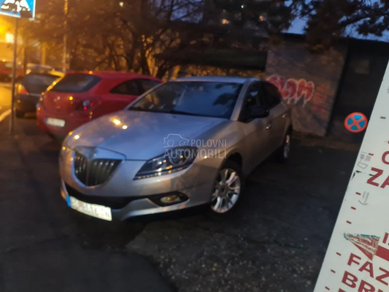 Lancia Delta platino