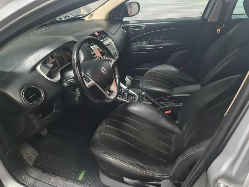 Lancia Delta platino