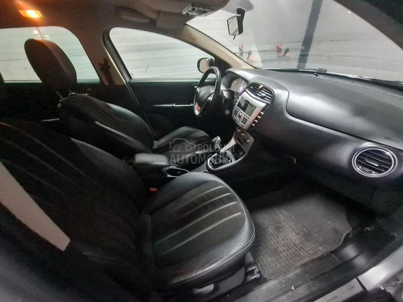 Lancia Delta platino