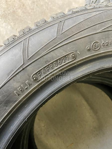 Falken 215/55 R17 Zimska