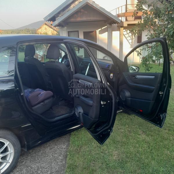 Mercedes Benz B 180 CDI