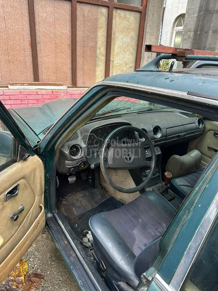 Mercedes Benz W123 300td