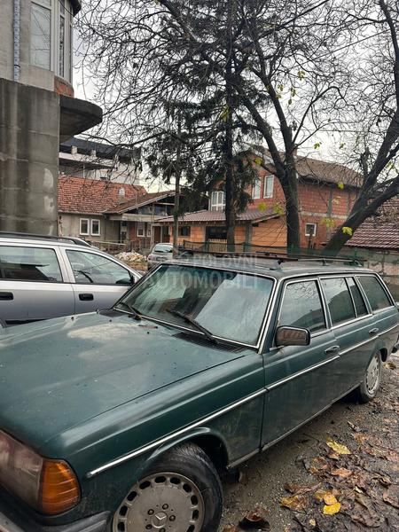 Mercedes Benz W123 300td