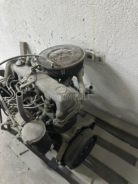 Mercedes Benz W123 300td