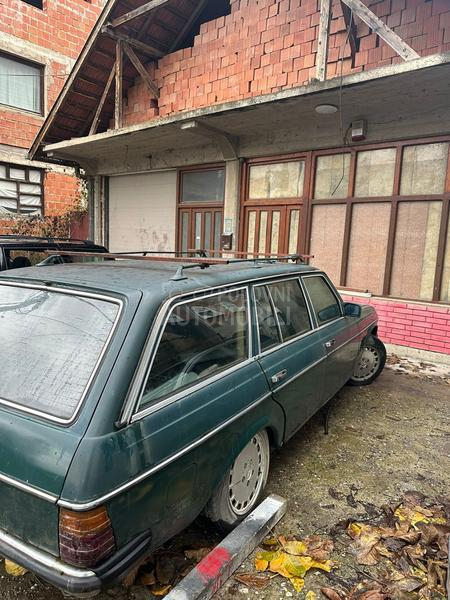 Mercedes Benz W123 300td