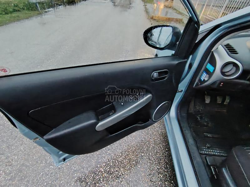 Mazda 2 1.3B 5V K.L.I.M.A