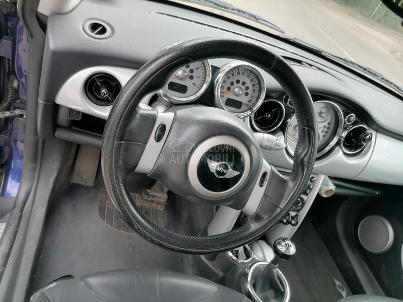 MINI Cooper 1.6