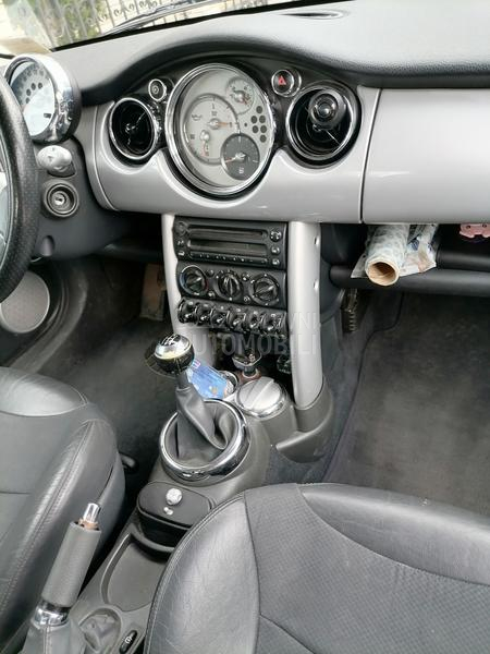 MINI Cooper 1.6