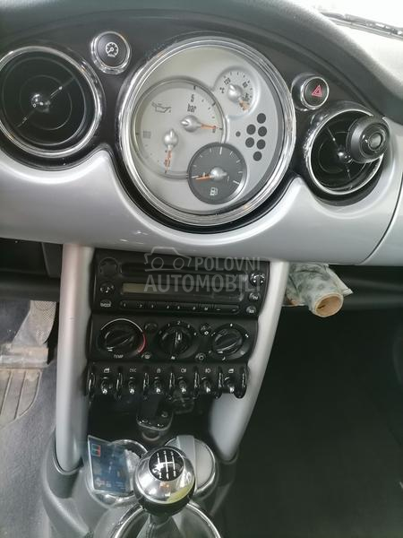 MINI Cooper 1.6