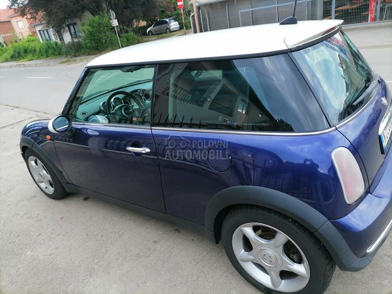 MINI Cooper 1.6