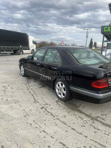 Mercedes Benz E 270 w210