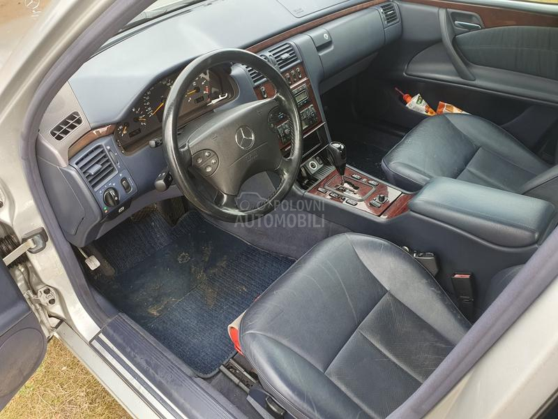 Mercedes Benz E 270 CDI