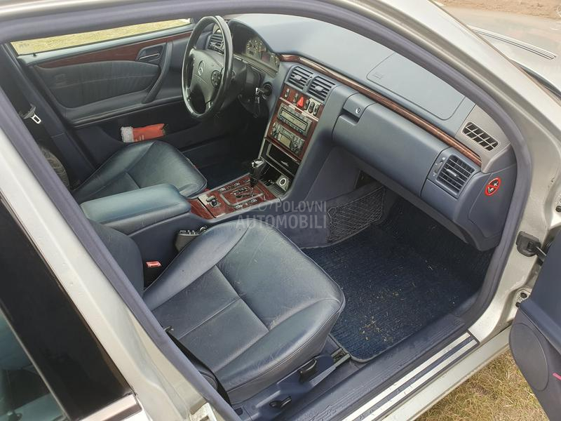 Mercedes Benz E 270 CDI