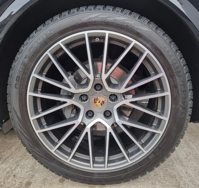 Porsche Cayenne 2.9 V6 S 441