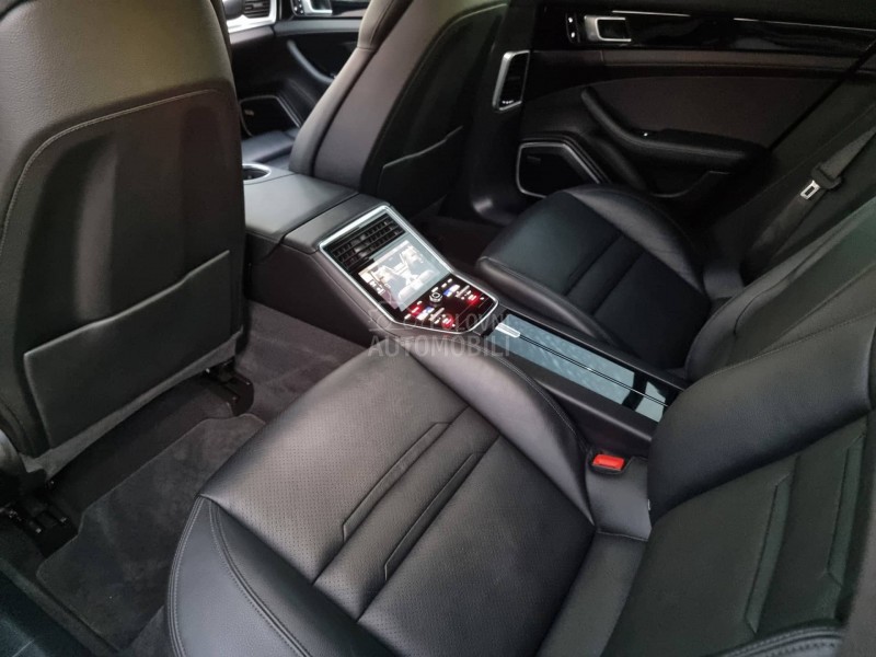 Porsche Panamera 4S