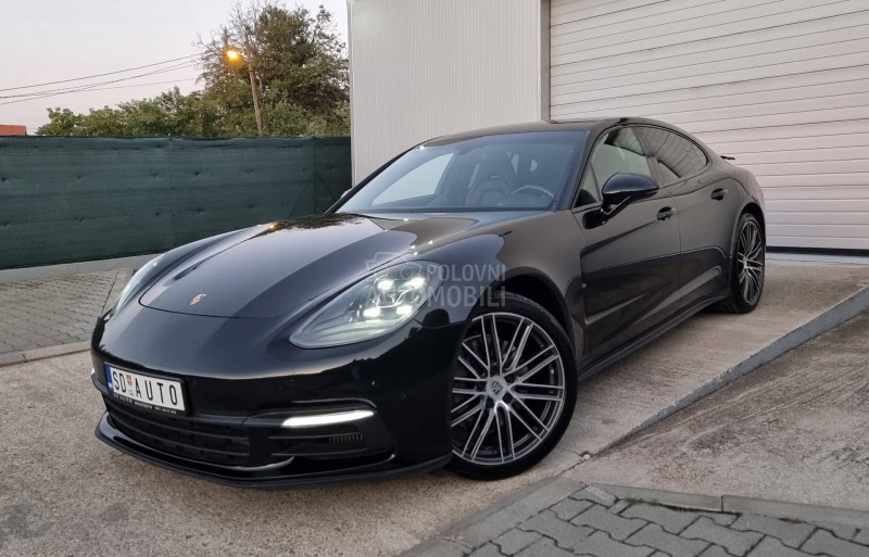 Porsche Panamera 4S
