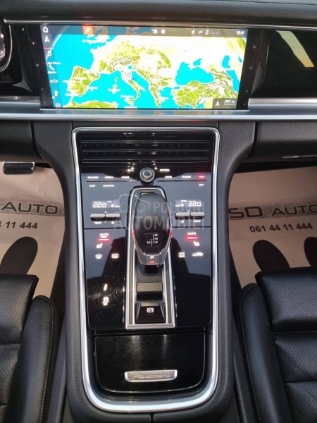 Porsche Panamera 4S