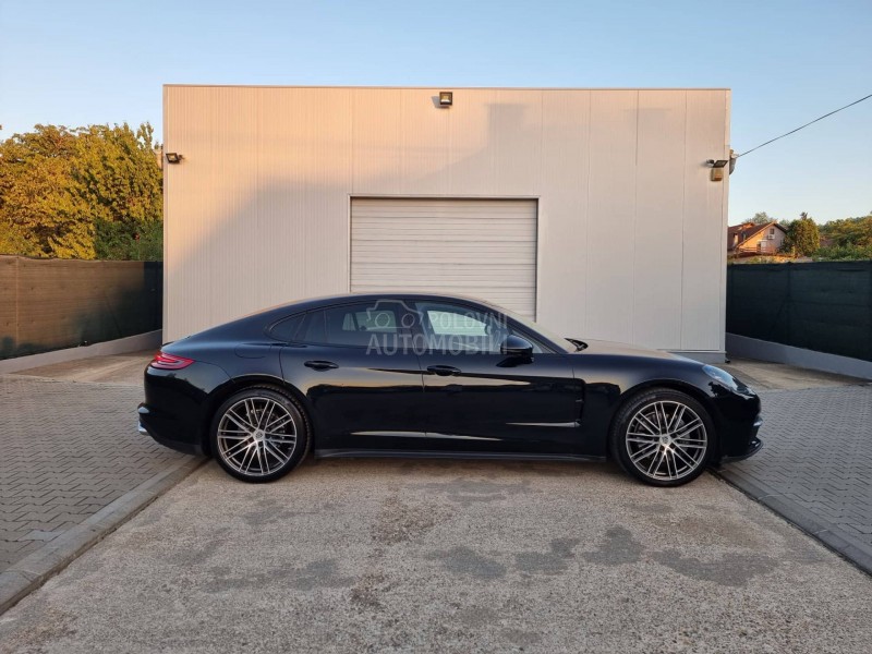 Porsche Panamera 4S