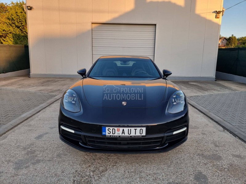 Porsche Panamera 4S