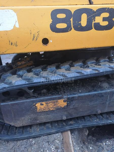 JCB 803 Plus