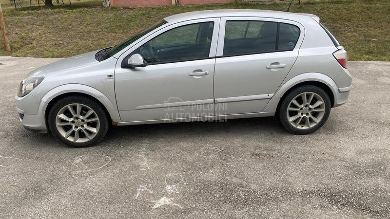 Opel Astra H 