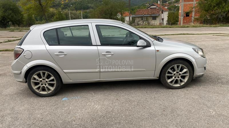 Opel Astra H 