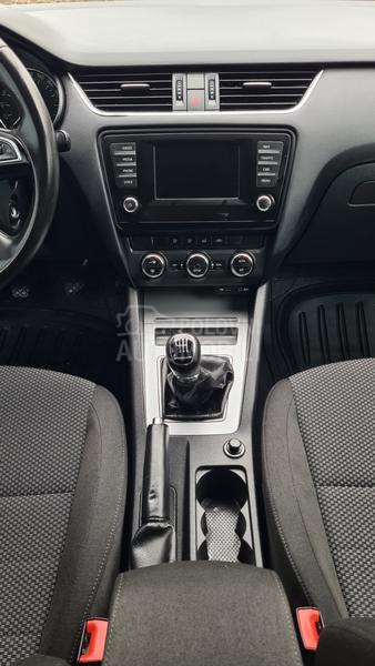 Škoda Octavia 1.6TDI  GREENLINE