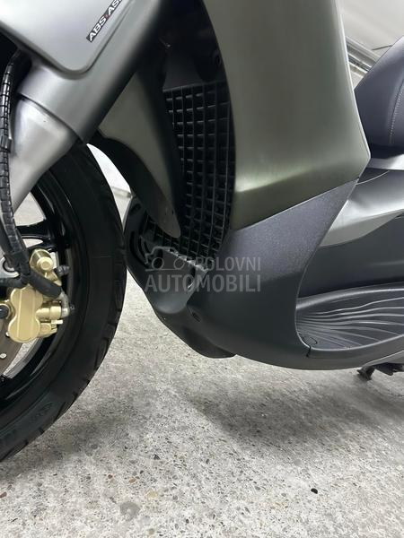 Piaggio Beverly 350 ST ASR