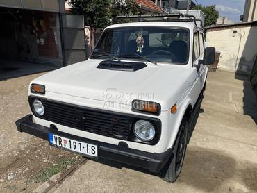 Lada Niva 1.7 i
