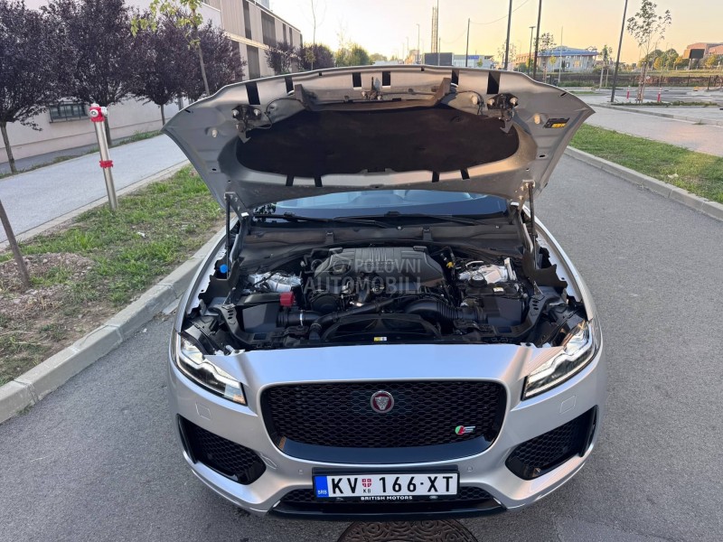 Jaguar F pace 3.0 S-SPORT