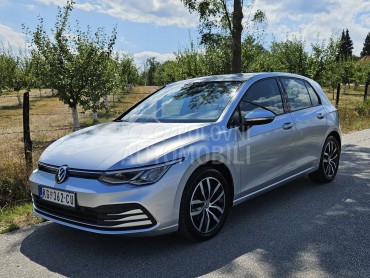 Volkswagen Golf 8 2.0 DSG