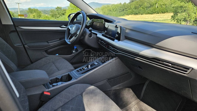 Volkswagen Golf 8 2.0 DSG