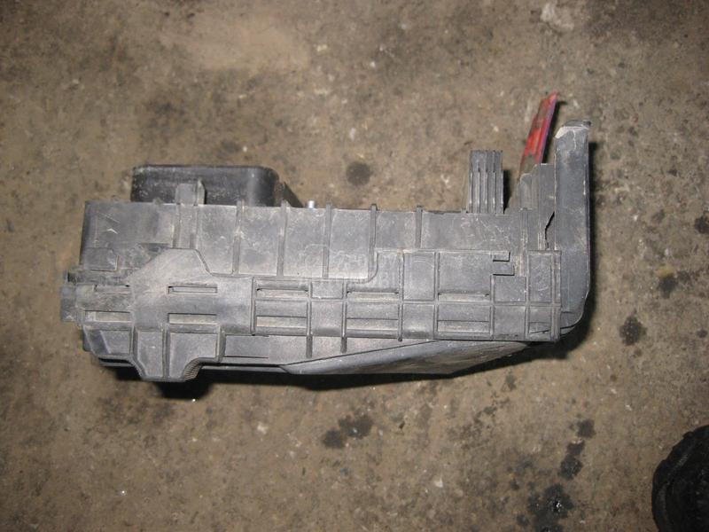 Kutija sa relejima i osiguraci