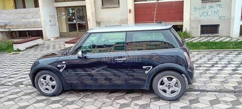 MINI Cooper Seven 1.6