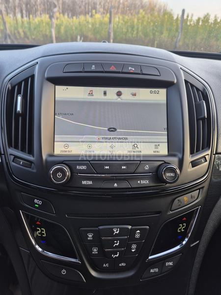 Opel Insignia 2.0CDTI  C.O.S.M.O