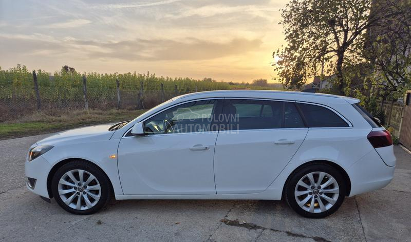 Opel Insignia 2.0CDTI  C.O.S.M.O