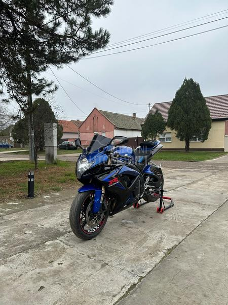 Suzuki GSX R 600