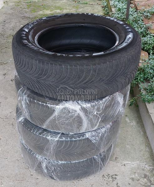 Michelin 215/65 R16 Zimska