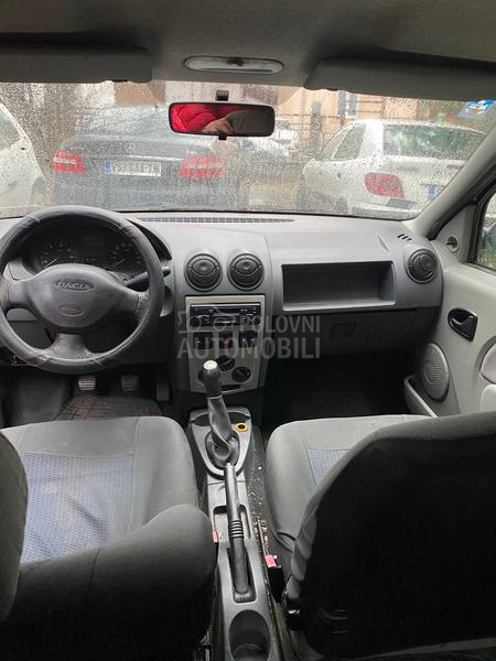 Dacia Logan 
