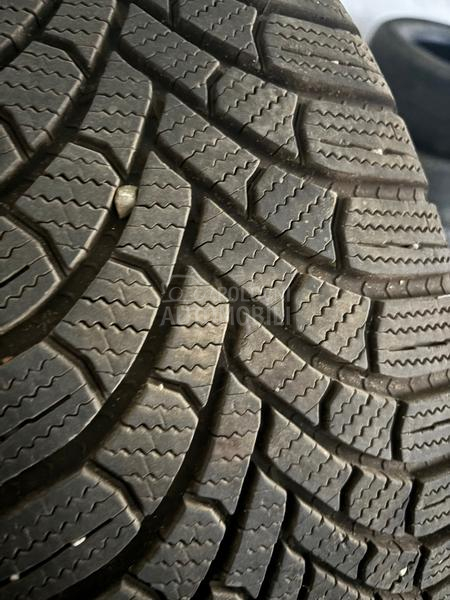 Bridgestone 215/60 R17 Zimska