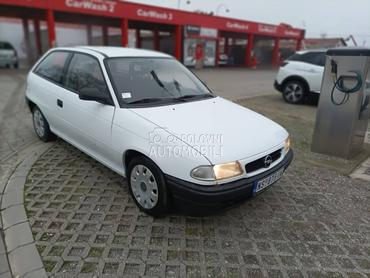 Opel Astra F 