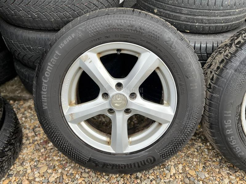 Continental 215/65 R16 Zimska
